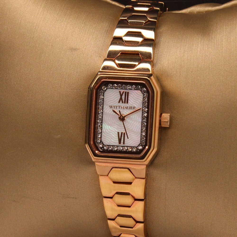 Wittnauer Ladies Watch Crystal Insets Rose Gold Tone Mother Of Pearl Dial 20mm - Picture 4 of 13